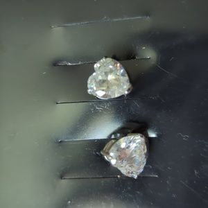 Heart stud earrings